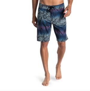 Volcomm Men's Manic Boardshorts | Size 42 Waist